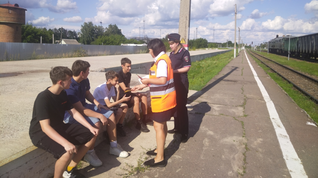 Транспортные полицейские провели рейды на железнодорожных станциях в Клинцах и Новозыбкове