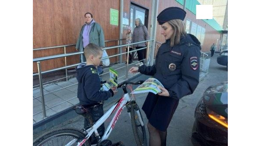 В Брянске автоинспекторы провели акцию «Мой безопасный велосипед»