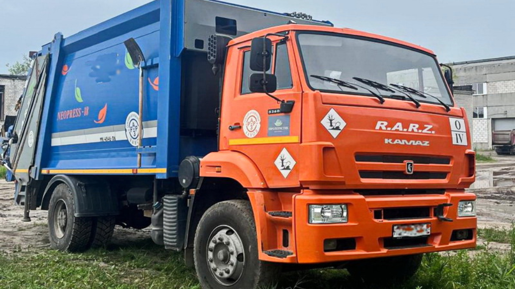 В Брянской области пополнился автопарк мусоровозов