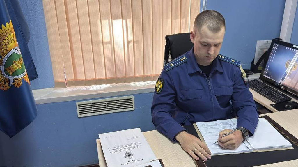 Главбуха спортшколы в Брасовском районе обвиняют в хищении 3,3 миллиона рублей