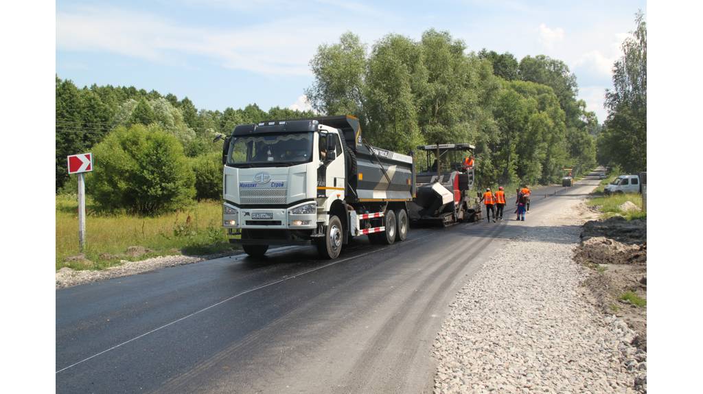 Дорожники продолжают капремонт участка дороги «Брянск-Новозыбков»-Кокино-Скуратово