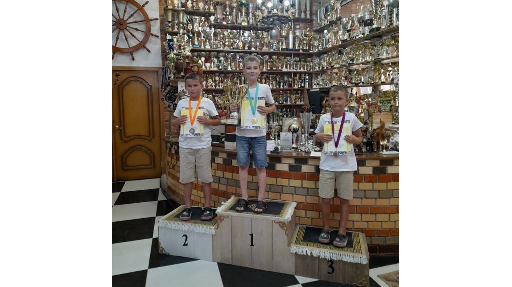 Брянцы взяли три золота на шахматном фестивале «Гран-При Черного моря»