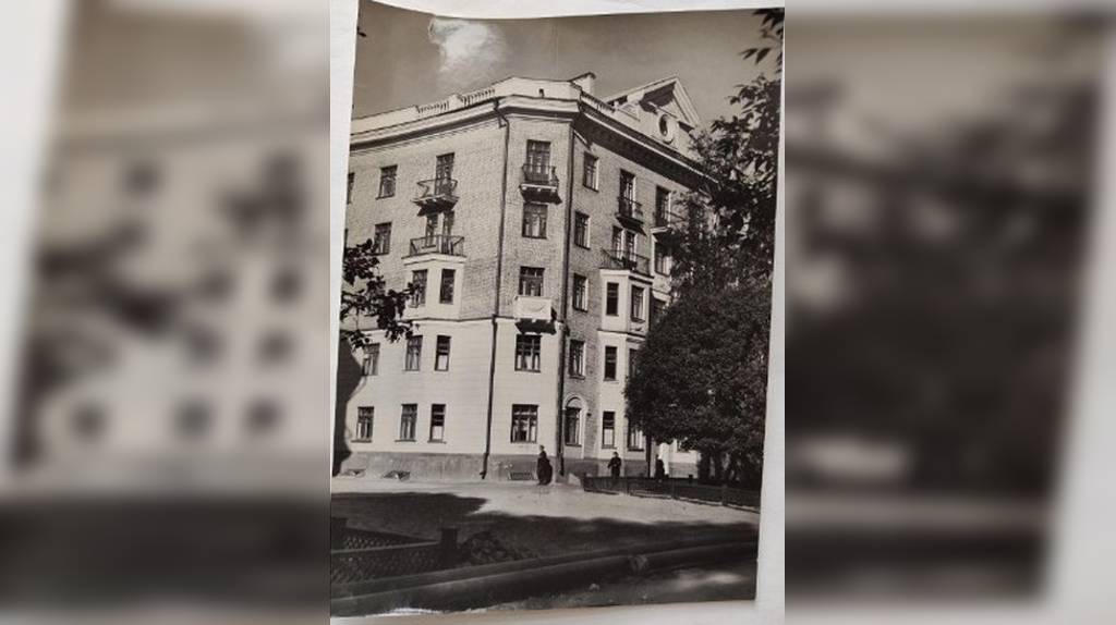Брянцам показали архивный снимок улицы Комсомольской 1954 года