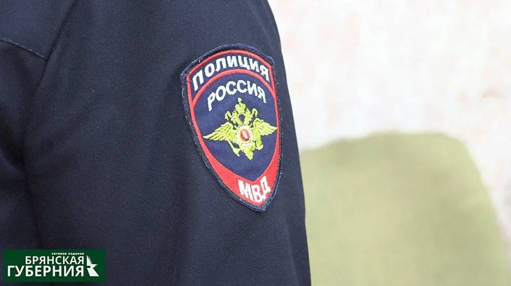 В Брянске уголовник украл в магазине кофе и сыр на 5 тысяч рублей