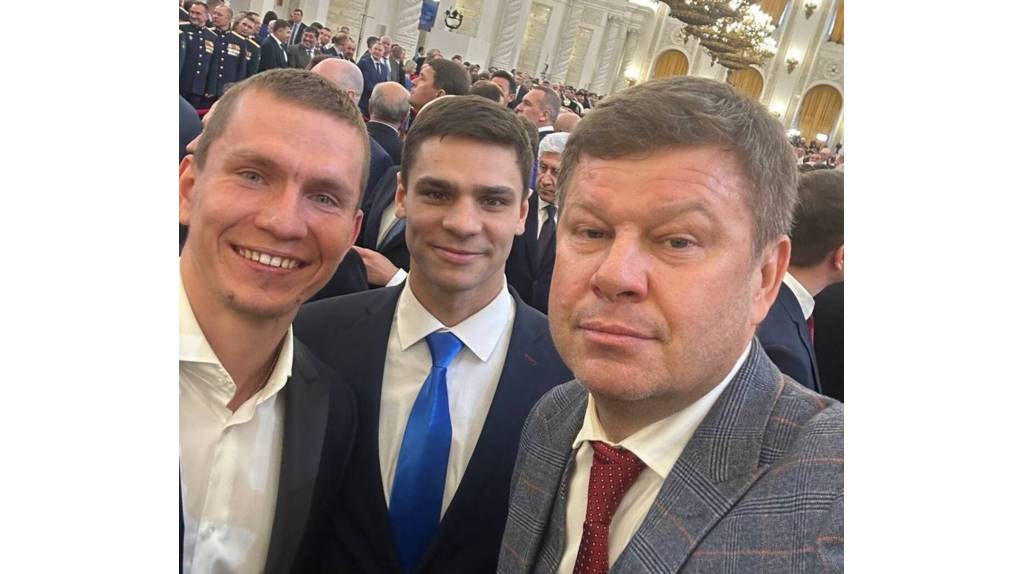 Брянский лыжник Большунов поучаствовал в инаугурации президента Путина