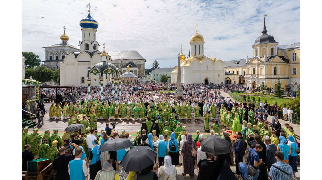 Брянские паломники посетили святыни Сергиево-Посадской епархии