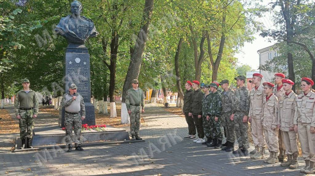 В Новозыбкове прошли соревнования среди допризывной молодежи на кубок Героя Советского Союза Драгунского