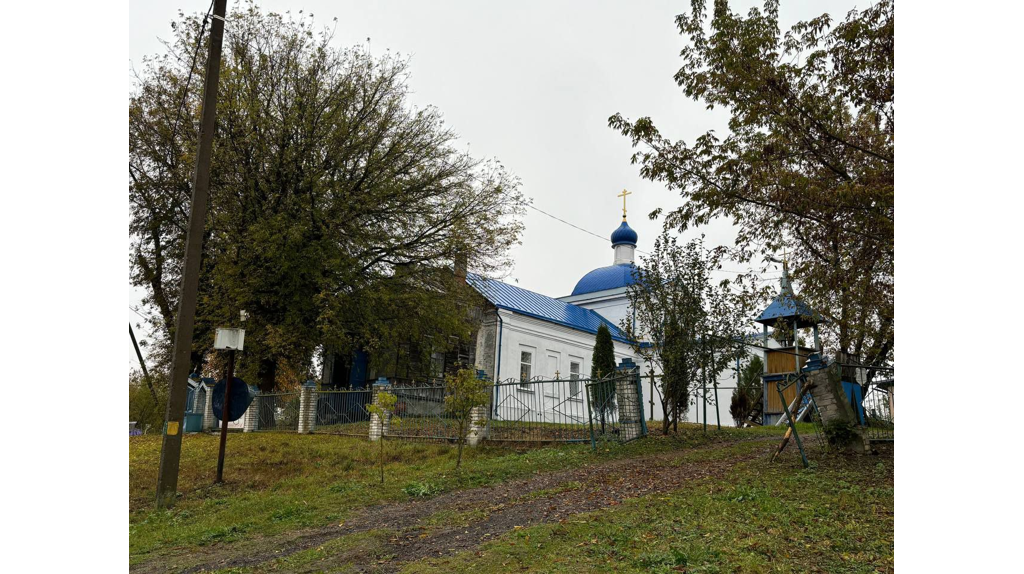 Храм в брянском селе Красное отметил престольное торжество