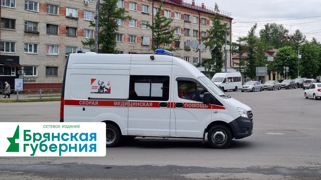 Под Брянском водитель легковушки сбил 61-летнюю женщину и скрылся