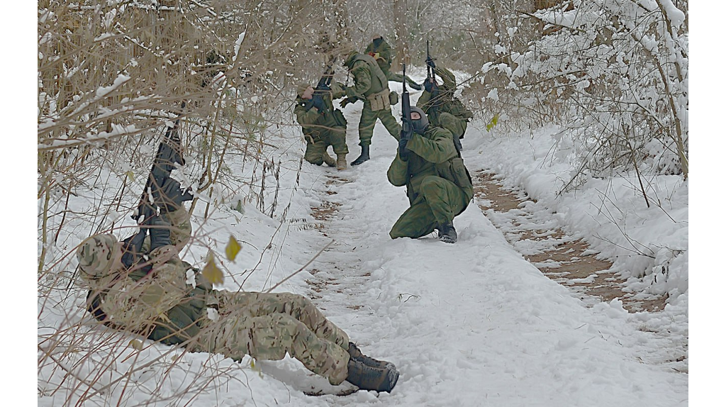 Бойцы «БАРС-Брянск» проходят подготовку с инструкторами с боевым опытом