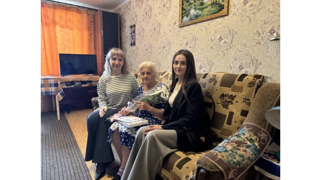 В Дятьковском районе малолетняя узница Мария Фатеенкова отметила 90-летие