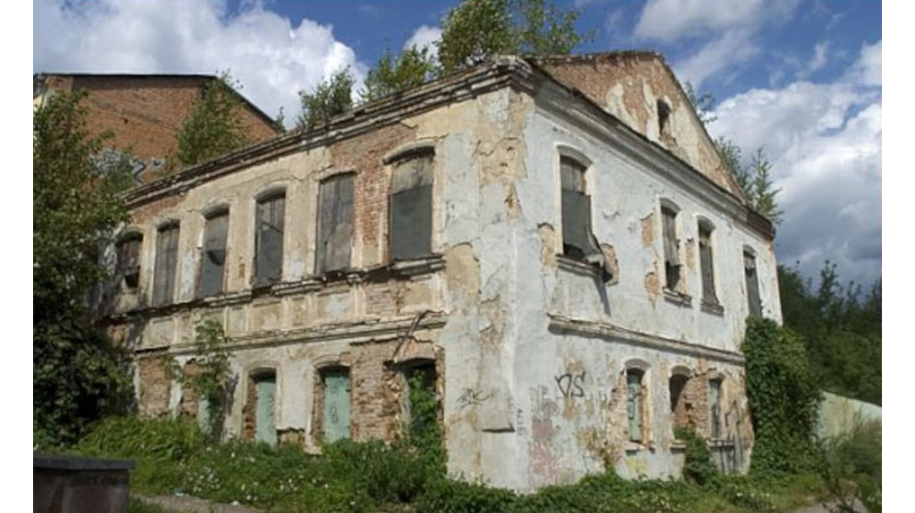 Развалины Дома Чулковых на бульваре Гагарина в Брянске решили продать