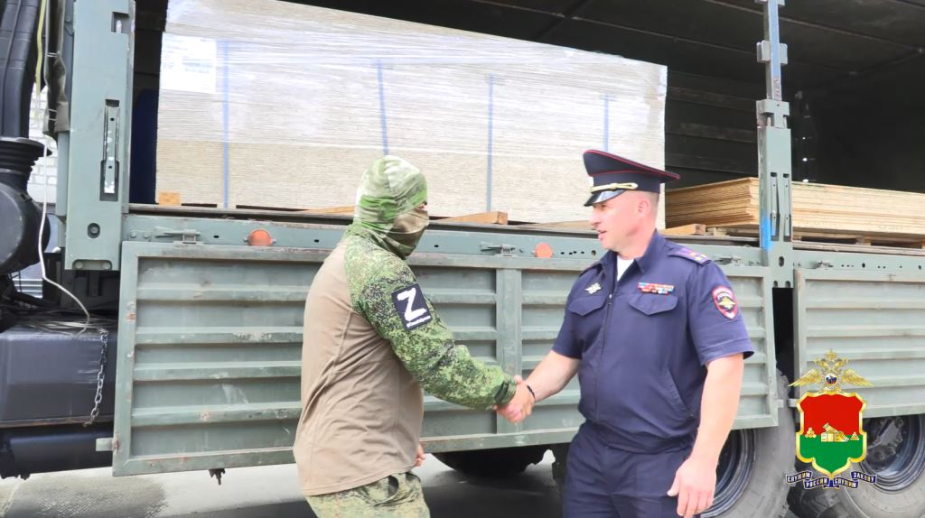 Брянские полицейские собрали 3 тонны гуманитарного груза в зону СВО