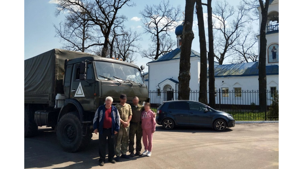 Навлинские прихожане передали бойцам СВО шуруповерты и строительные инструменты