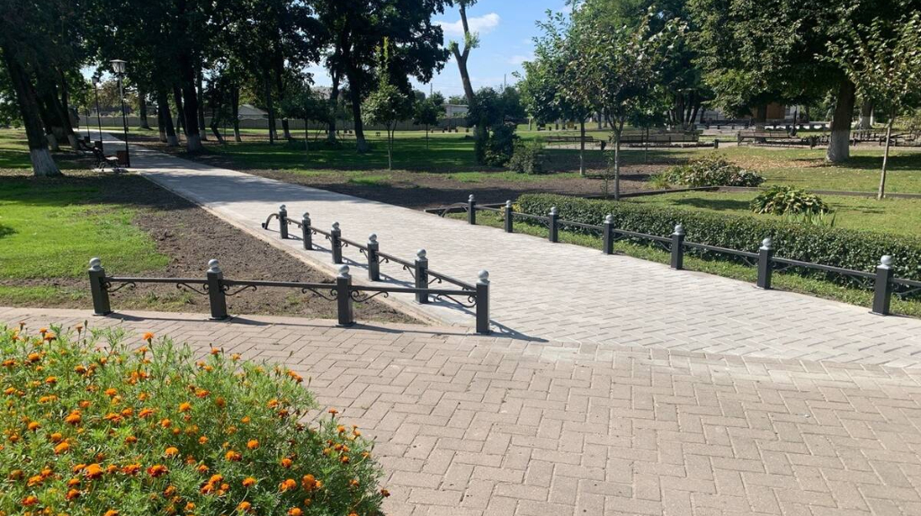 В Стародубе благоустроили парк имени А.И. Рубца за 2,3 миллиона рублей