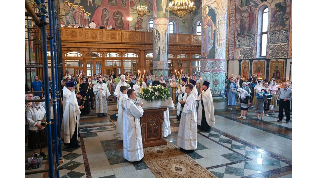 Православные брянцы отмечают Вознесение Господне