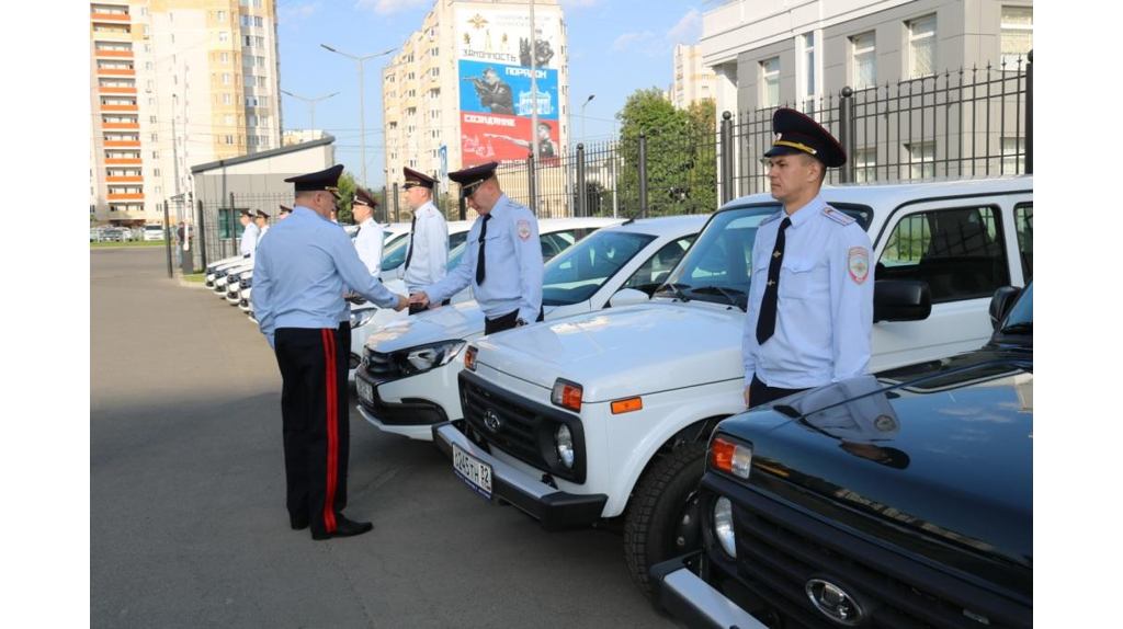 Автопарк служебного транспорта брянской полиции пополнился 20 новыми автомобилями