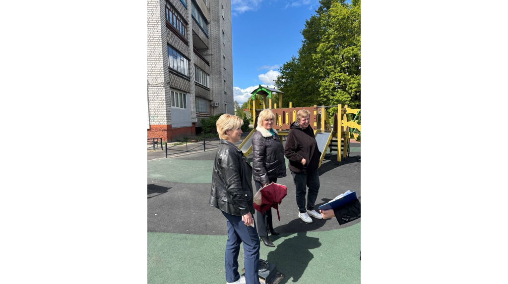 В Бежицком районе Брянска по нацпроекту за два года отремонтировали семь дворов