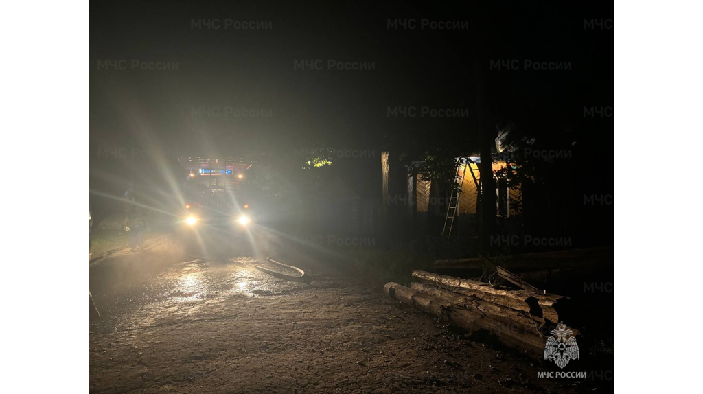 В загоревшемся доме под Климово погибли мужчина и женщина