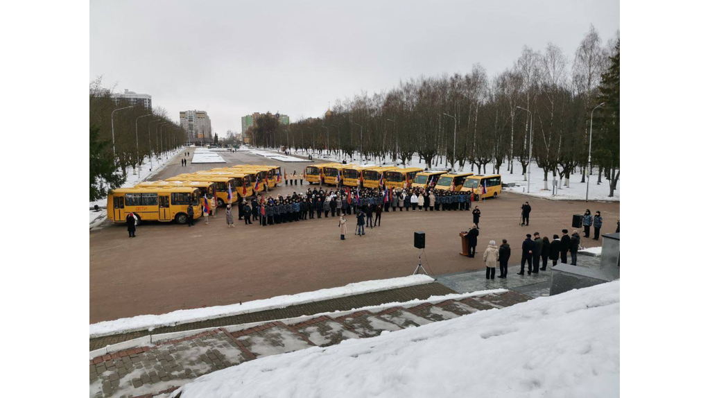 Брянский губернатор Богомаз поздравил работников образования с Новым годом