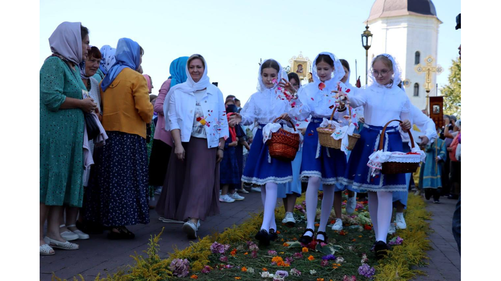 В Брянске состоялся крестный ход в честь празднования Свенской иконы Божией Матери