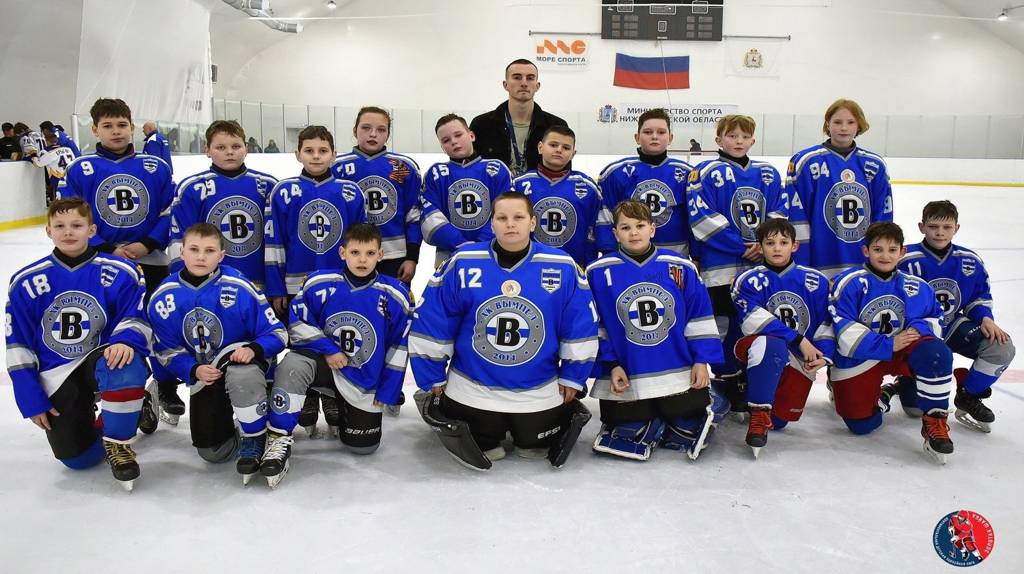 Юные хоккеисты из Трубчевска заняли 9 место на заключительных играх «Золотой шайбы»