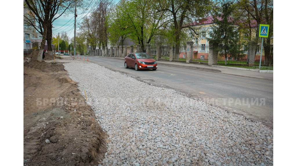 На обновлённой дороге по улице Трудовой в Брянске появится дополнительная полоса