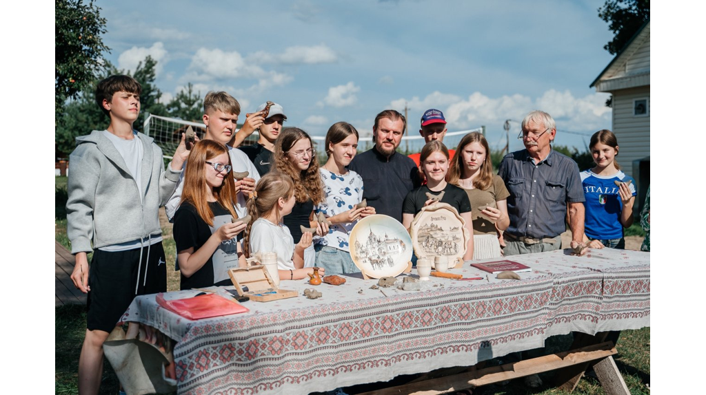Брянская православная молодежь провела турслет в «Усадьбе Княжичи»