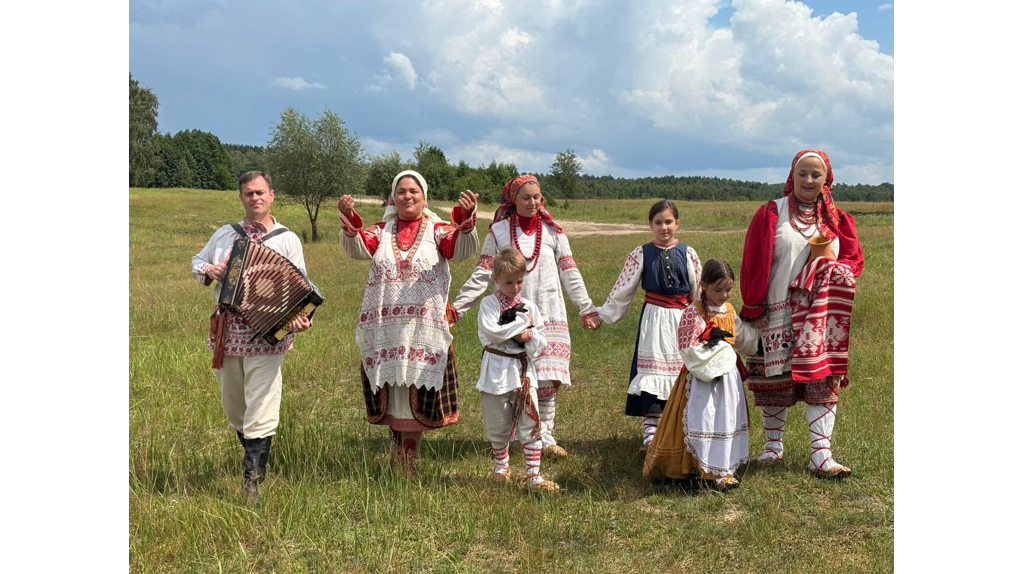 Фотохудожник Костас Асимис прибыл на Брянщину для завершения масштабного проекта