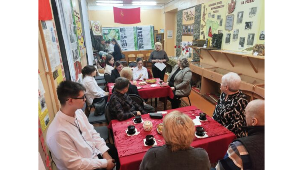 В новозыбковском педколледже увековечили память погибших участников СВО