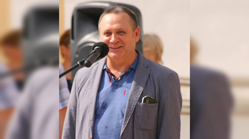 Депутат горсовета Клинцов Владимир Рябченков ушел в отставку