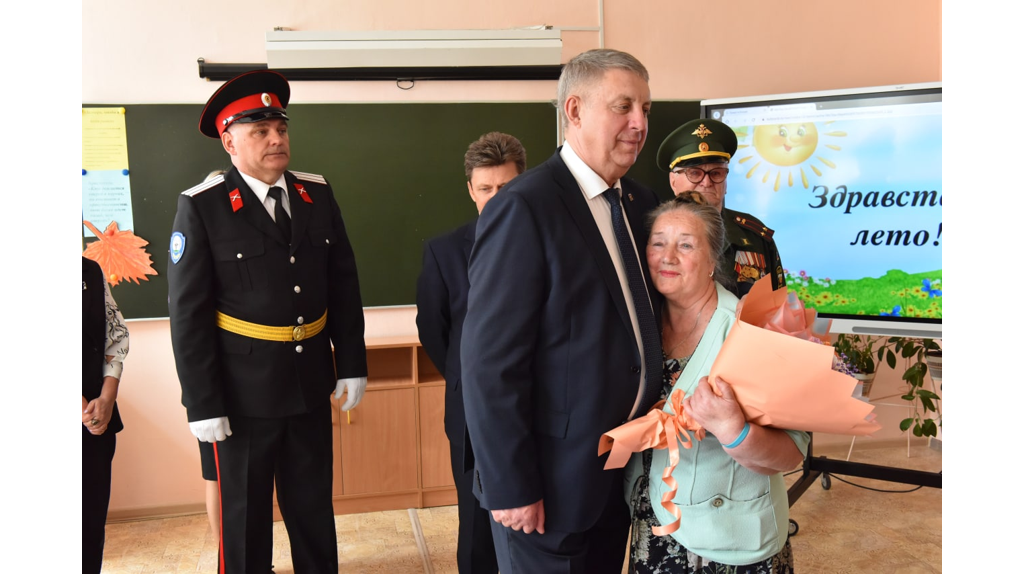 В Стародубском казачьем корпусе открыли «Парты Героев» двух кавалеров ордена Мужества