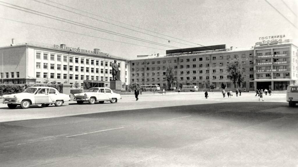 Опубликован снимок площади Ленина 1973-1974 годов