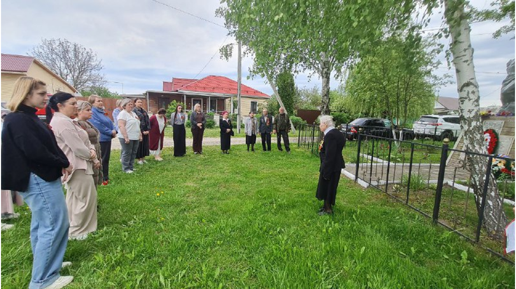 В брянском поселке Суземка почтили память расстрелянных мирных жителей