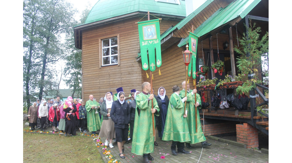 Храм во имя Сергия Радонежского в Радице-Крыловке отметил престольное торжество