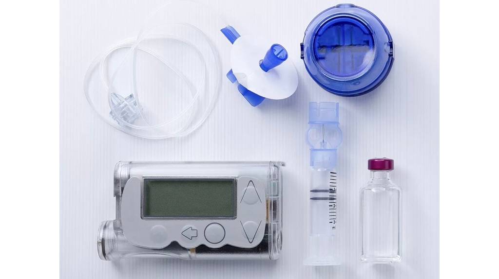 В Дятьково страдающая сахарным диабетом 9-летняя девочка получила медицинские изделия