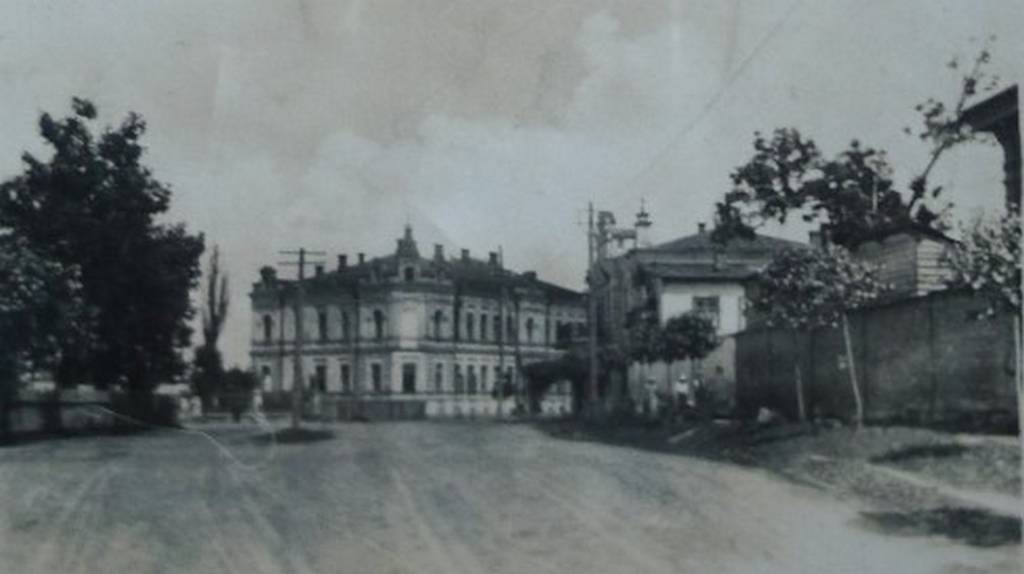 Опубликован снимок дома культуры в Новозыбкове 1939 года