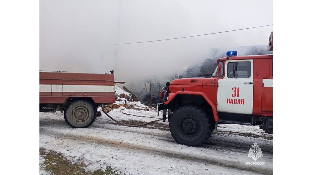 В Унече пожар в квартире потушили очевидцы