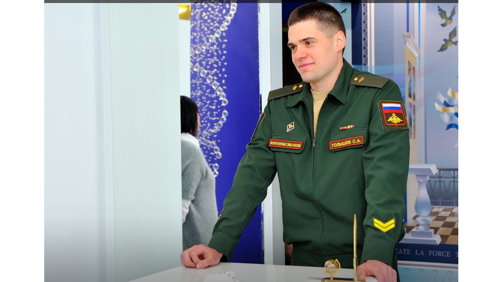Брянские школьники встретились с участником СВО Сергеем Голышевым