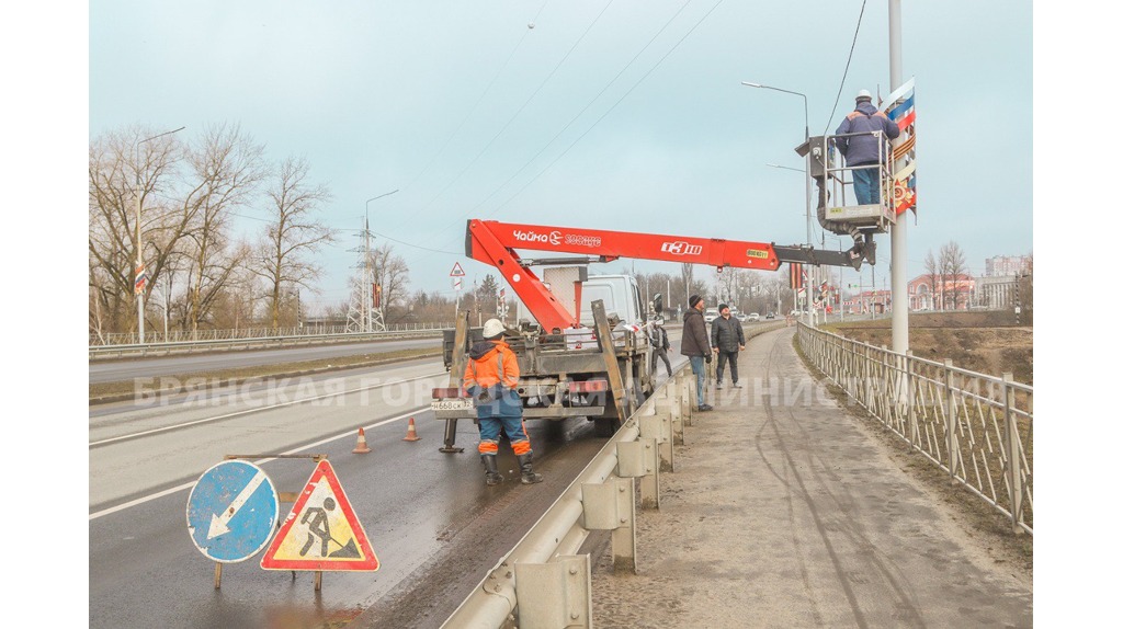 В Брянске на проспекте Героев ремонтируют «победные» инсталляции