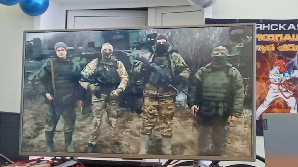 Жуковские рукопашники получили поздравления от бойцов с передовой