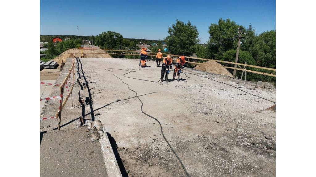 Губернатор Александр Богомаз поручил отремонтировать мост в Унече к сентябрю
