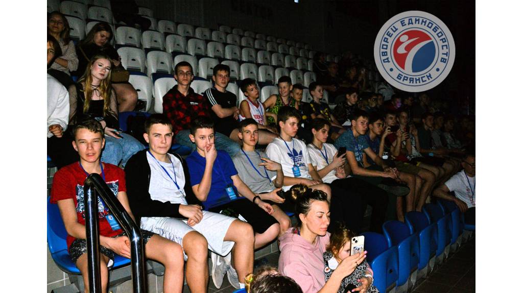 Дети из Белгорода побывали на концерте группы «Три дня дождя» в Брянске