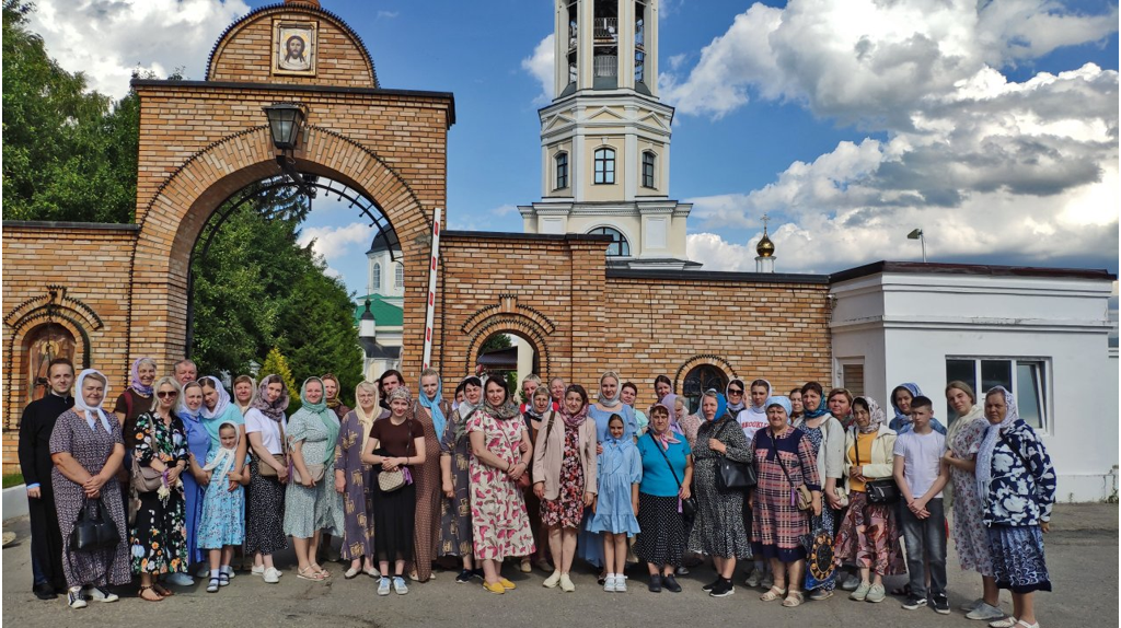 Брянские паломники посетили Свято-Введенскую Оптину пустынь