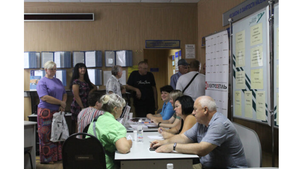 В Карачеве Брянской области провели ярмарку вакансий для бойцов СВО