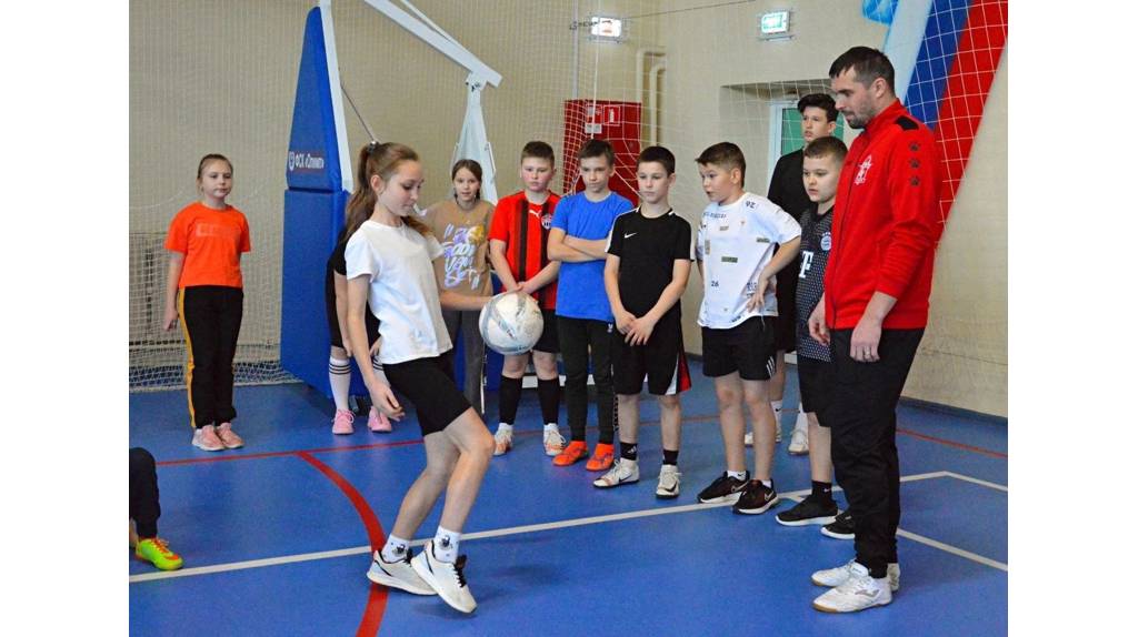 Более 60 брянских школ присоединились к «футбольному проекту»