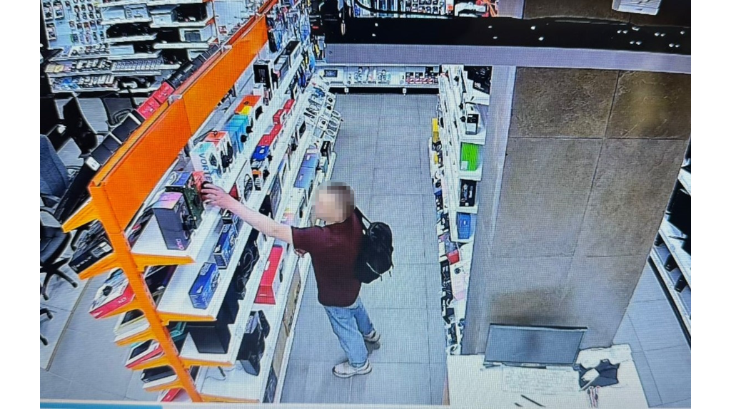 В Брянске уголовник попался на краже умной и портативной колонок