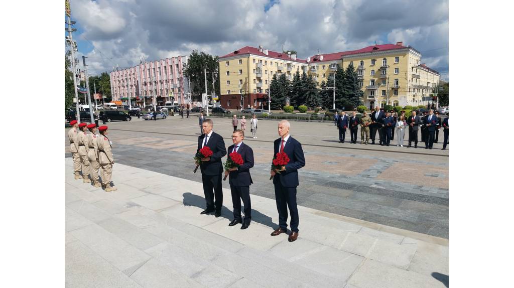 Полпред президента в УрФО Владимир Якушев прибыл в Брянск