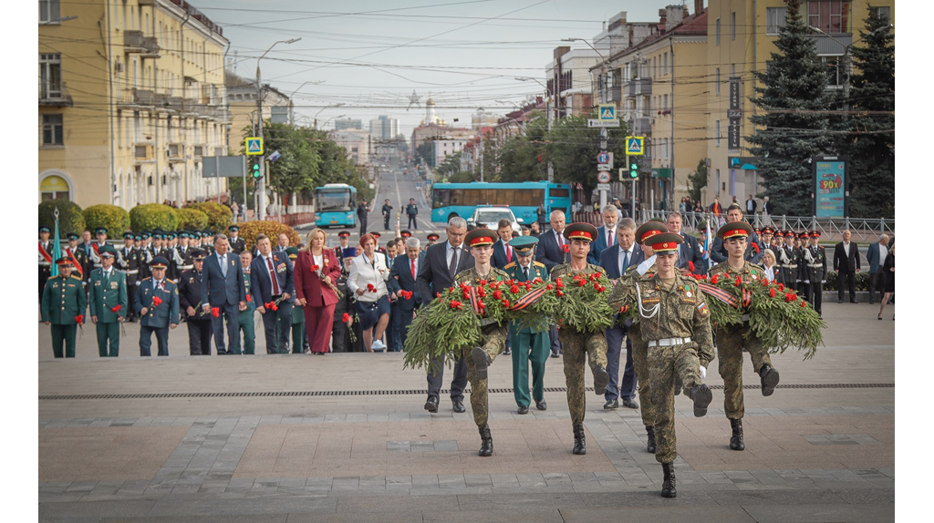 В Брянске защитникам Отечества передали стреляную гильзу с героической землёй