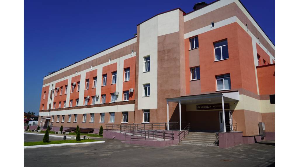 Новый корпус больницы №4 в Брянске принял первых пациентов